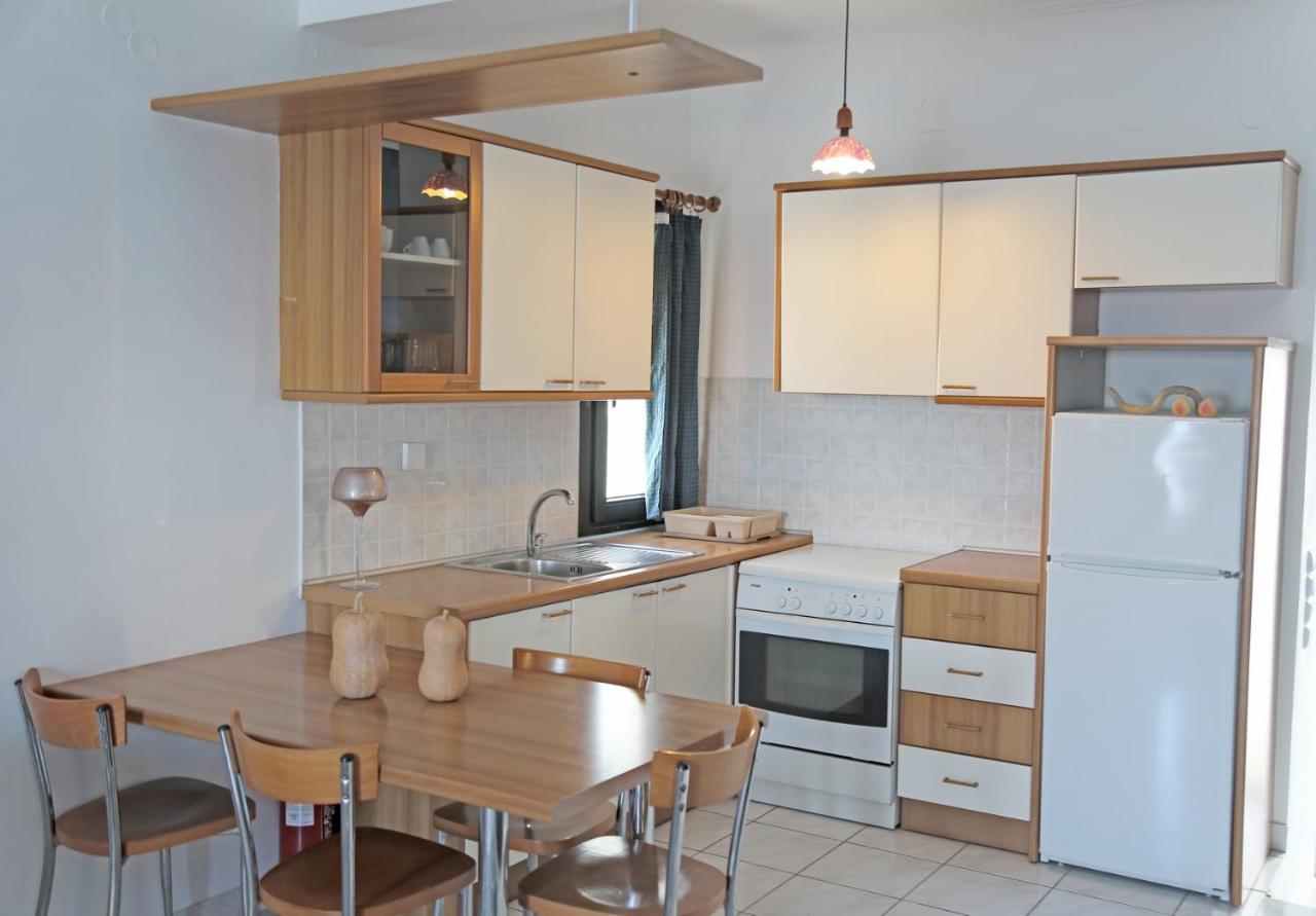 Βlue Comfort Apts-Sitia Apartment Exterior foto
